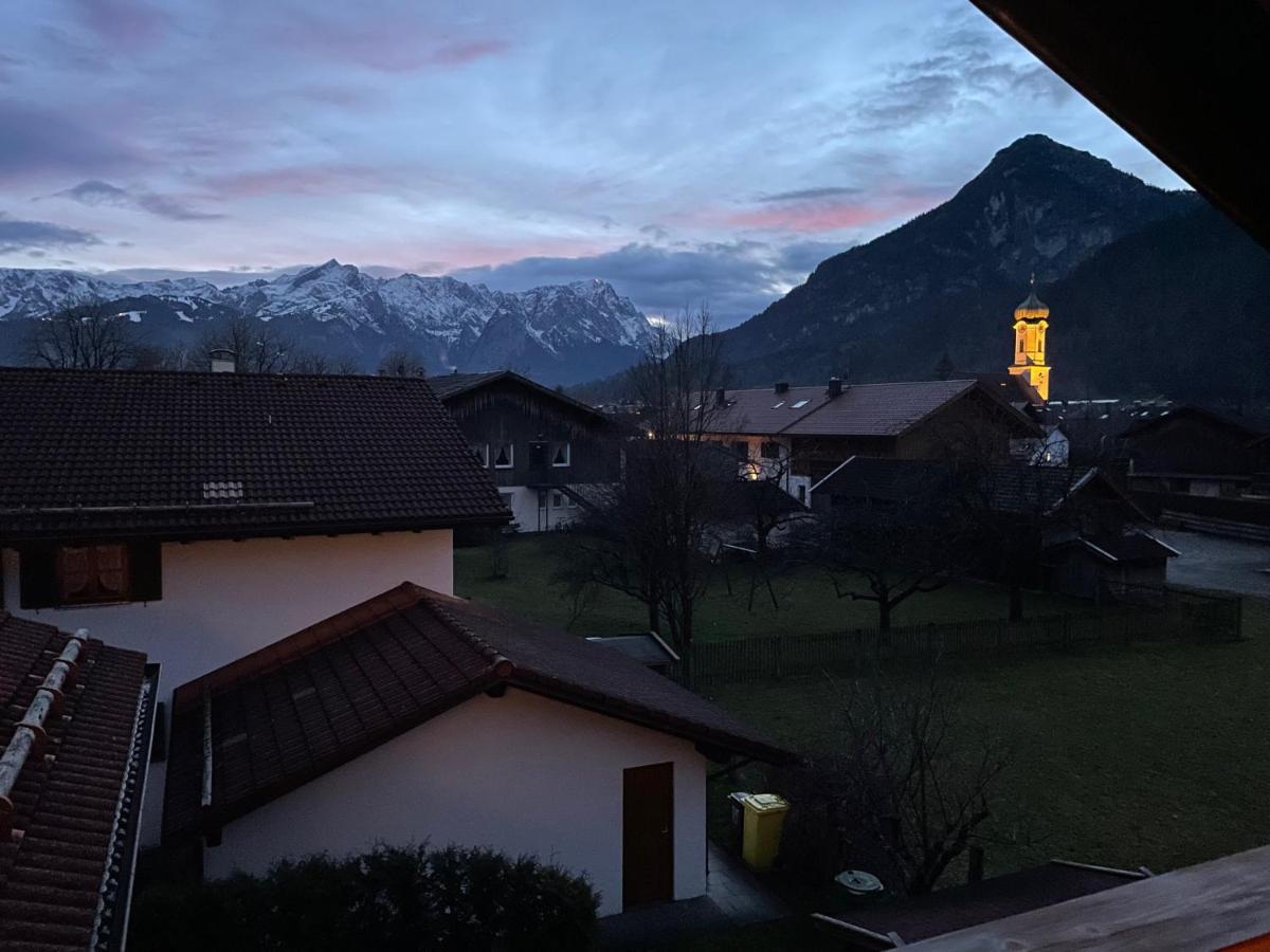 Dachgeschosswohnung Mit Traumhaftem Zugspitzblick Bei Garmisch Farchant Eksteriør billede